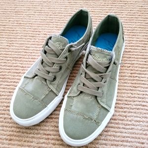 Blowfish slip on sneakers